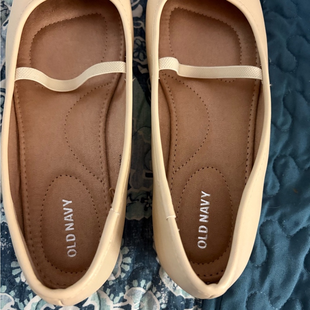 Mary Jane Cream Flats Classic Rounded Toe Design